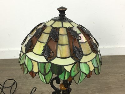Lot 89 - TIFFANY STYLE TABLE LAMP