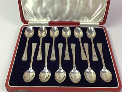 Lot 290 - SET OF TWELVE SILVER COFFEE SPOONS