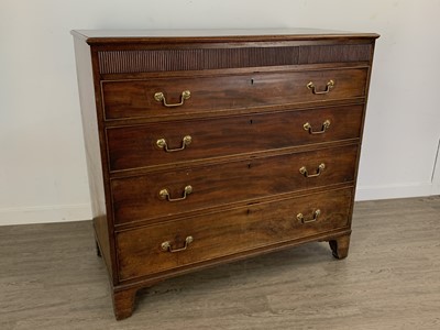 Lot 155 - REPRODUCTION MAHOGANY CHEST OF DRAWERS