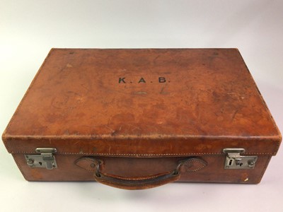 Lot 323 - VINTAGE SUITCASES AND BRIEF CASE