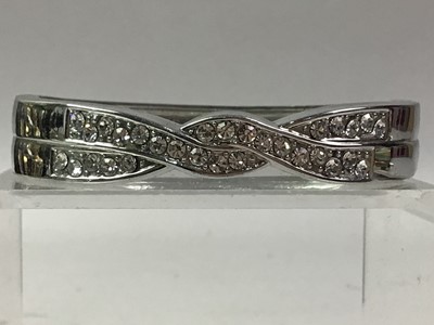 Lot 418 - GROUP OF BANGLES