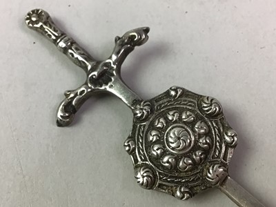Lot 427 - COLLECTION OF SILVER JEWELLERY