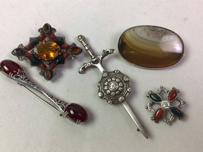 Lot 427 - COLLECTION OF SILVER JEWELLERY