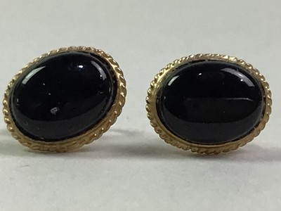 Lot 433 - COLLECTION OF GOLD EARRINGS