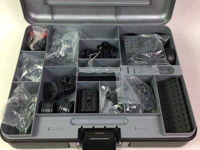 Lot 546 - MODERN MECCANO MULTIMODELS SUPER CONSTRUCTION SET