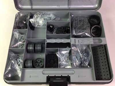 Lot 546 - MODERN MECCANO MULTIMODELS SUPER CONSTRUCTION SET