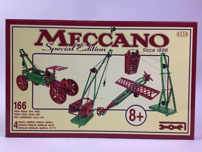 Lot 548 - MECCANO SPECIAL EDITION CONSTRUCTION SET