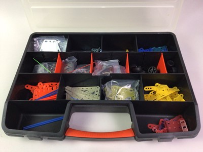 Lot 549 - MODERN MECCANO PARTS