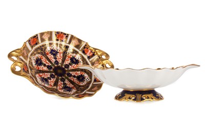 Lot 1302 - ROYAL CROWN DERBY, PAIR OF IMARI PATTERN COMPORTS