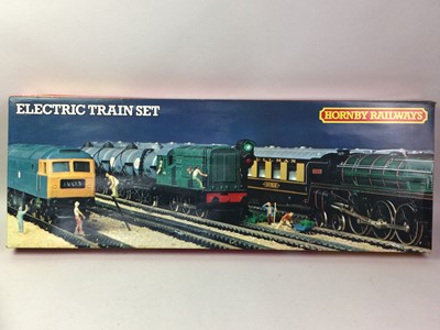 Lot 278 - HORNBY DUBLO THOMAS PASSENGER AND GOODS TRAIN SET