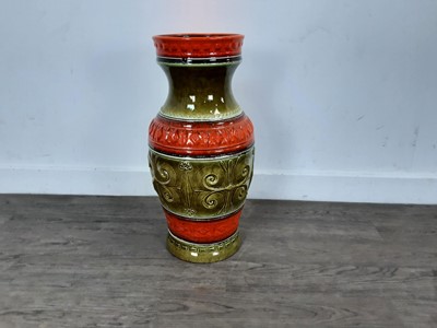 Lot 779 - RETRO WEST GERMAN POTTERY VASE