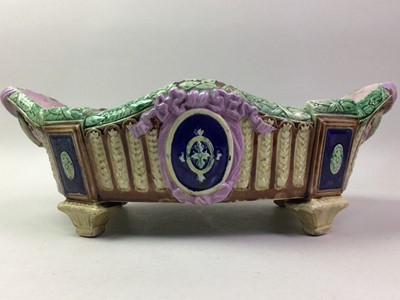 Lot 704 - MAJOLICA NEOCLASSICAL CENTRE BOWL