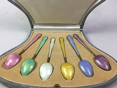 Lot 873 - SET OF ART DECO SILVER AND HARLEQUIN ENAMEL COFFEE SPOONS