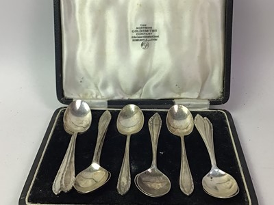 Lot 877 - SET OF TEN GEORGE V SILVER COFFEE SPOONS