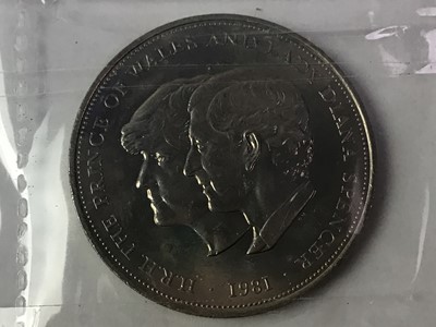 Lot 896 - GROUP OF COINS