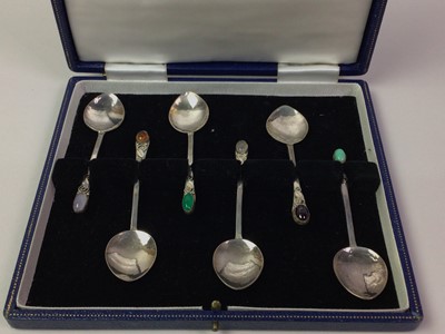 Lot 17 - SET OF SIX SILVER COFFEE SPOONS