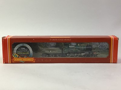 Lot 3 - GROUP OF OO GAUGE MODEL RAILWAY ITEMS