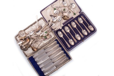 Lot 65a - CASED SET OF EIGHT SILVER COFFEE SPOONS