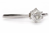 Lot 214 - DIAMOND SOLITAIRE RING the six claw round...
