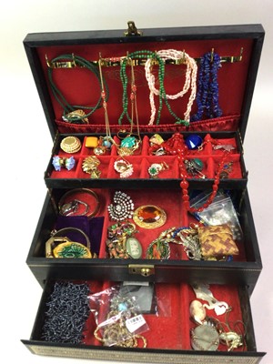 Lot 81 - COLLECTION OF COSTUME JEWELLERY