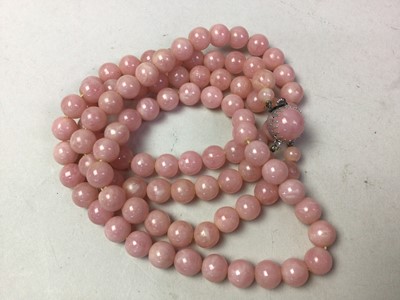 Lot 140 - COLLECTION OF COSTUME JEWELLERY