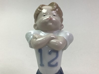Lot 170 - NAO FIGURE OF AN AMERICAN FOOTBALLER