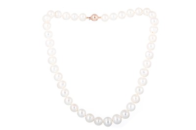 Lot 654 - PEARL NECKLACE