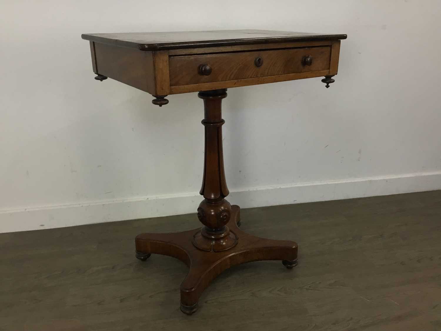 Lot 1288 - VICTORIAN MAHOGANY WORK TABLE
