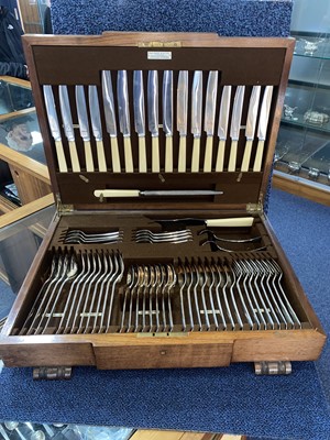 Lot 1225 - JAS. HARDY & CO LTD OF EDINBURGH SUITE OF SILVER PLATED CUTLERY