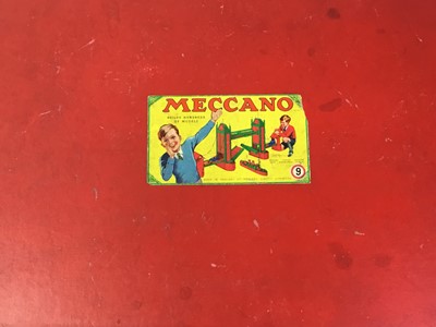 Lot 300 - GROUP OF MECCANO