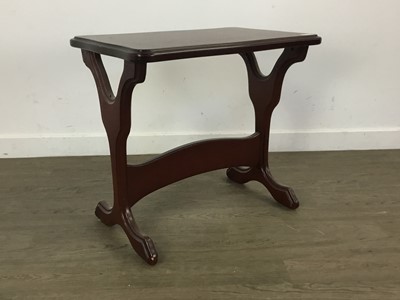 Lot 122 - MAHOGANY SIDE TABLE