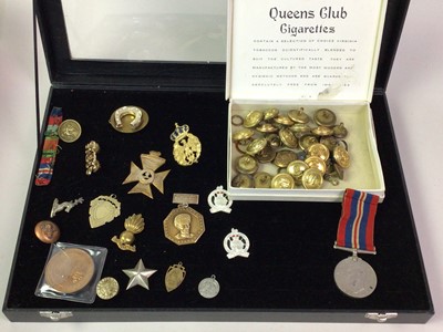 Lot 442 - COLLECTION OF MILITARY BADGES