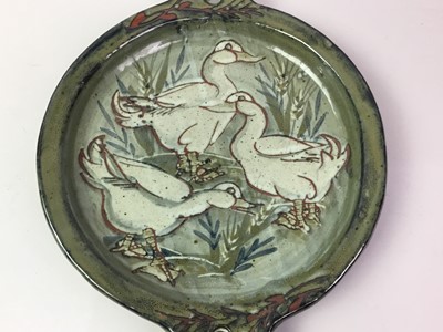 Lot 479 - STUDIO POTTERY CHARGER