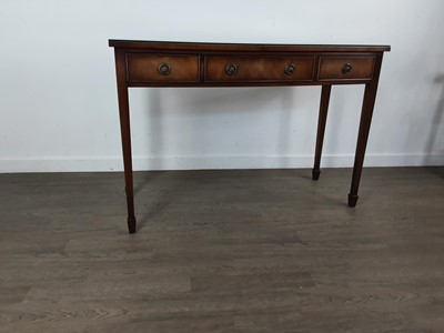 Lot 525 - REPRODUCTION MAHOGANY HALL TABLE