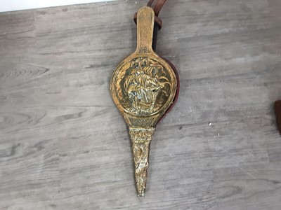 Lot 594 - BRASS FIRE FENDER