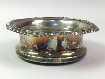 Lot 616 - PAIR OF SILVER PEPPERETTES