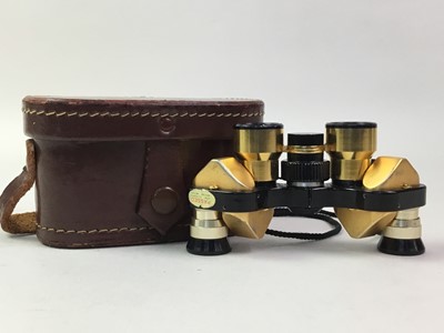Lot 572 - PAIR OF OPERA GLASSES