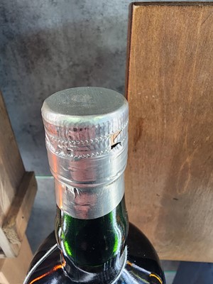 Lot 183 - BEN NEVIS 1964 40 YEAR OLD DOUGLAS LAING OLD & RARE