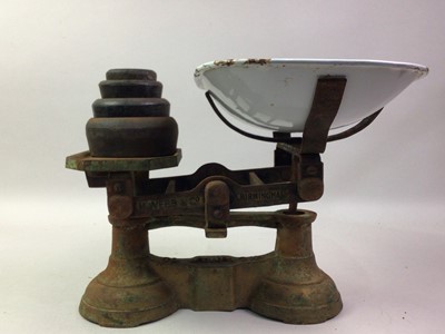 Lot 14 - TABLE TOP SPINNING WHEEL