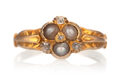 Lot 509 - DIAMOND AND SEED PEARL RING