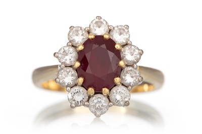 Lot 511 - RUBY AND DIAMOND RING