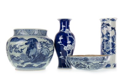 Lot 807 - GROUP OF CHINESE BLUE AND WHITE CERAMICS