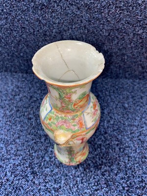 Lot 808 - TWO 19TH CENTURY CHINESE CANTON VASES