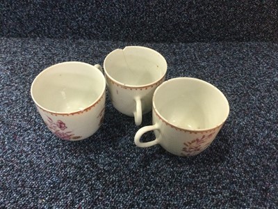 Lot 817 - GROUP OF CHINESE PORCELAIN