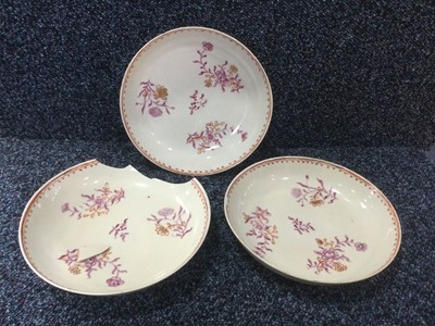 Lot 817 - GROUP OF CHINESE PORCELAIN