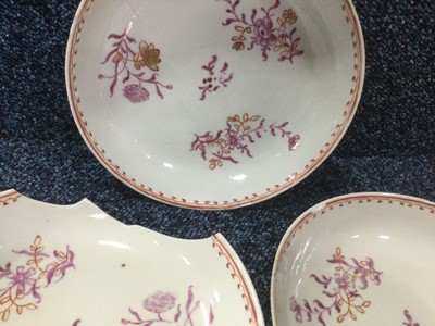 Lot 817 - GROUP OF CHINESE PORCELAIN