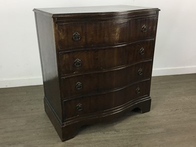 Lot 200 - MAHOGANY CHEST OF DRAWERS