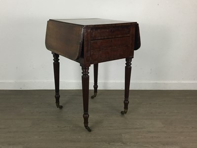 Lot 209 - GILLOWS TYPE SMALL PEMBROKE TABLE