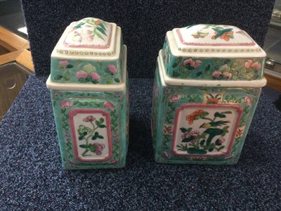 Lot 821 - PAIR OF CHINESE NYONYA STRAITS PERANAKAN LIDDED JARS