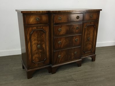 Lot 218 - REPRODUCTION GEORGIAN STYLE MAHOGANY BREAKFRONT SIDEBOARD